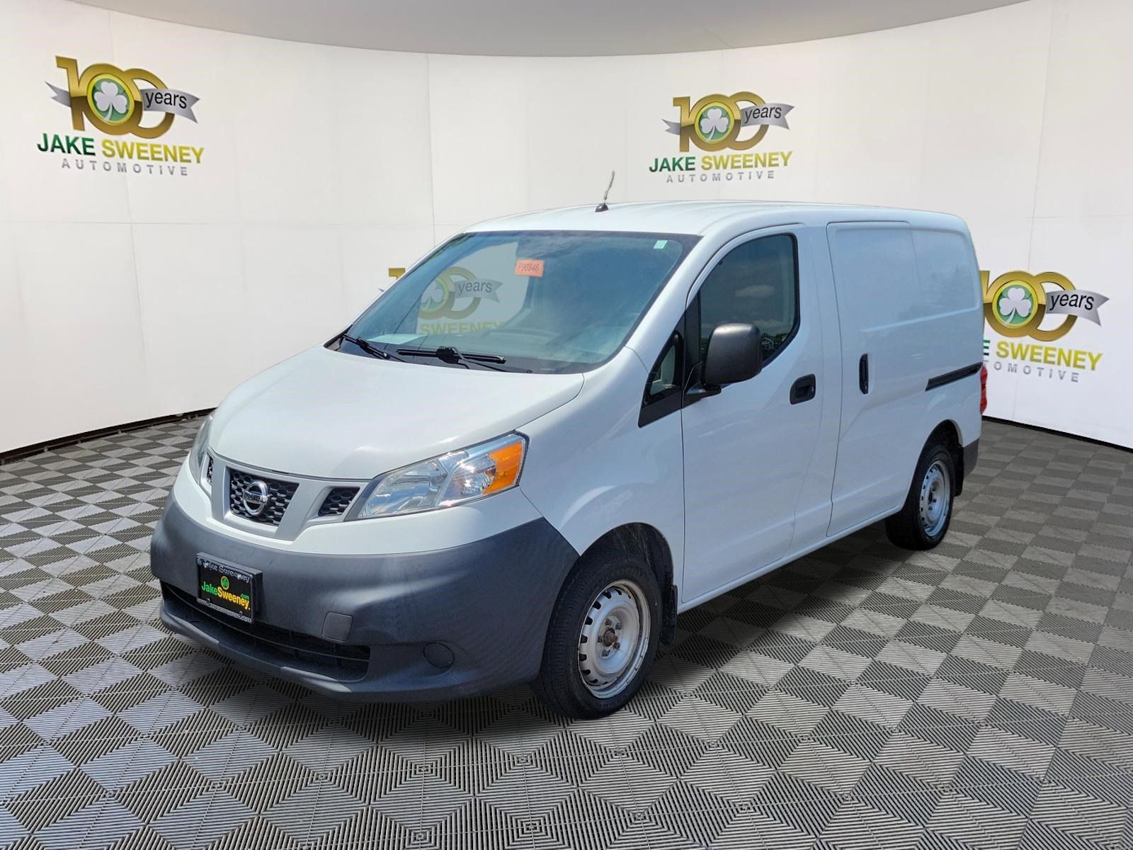 Used 2015 Nissan NV200 S w/ Back Door Glass Package FWD image 3