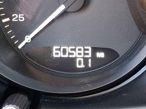 Used 2022 Porsche Macan image 21