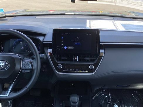 Certified 2026 Toyota Corolla Cross LE FWD image 29