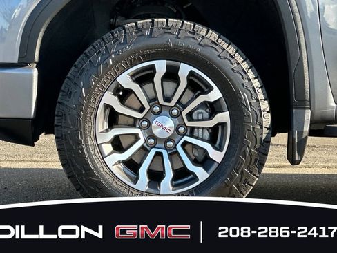 Used 2021 GMC Sierra 1500 AT4 w/ AT4 Premium Package AWD/4WD image 28