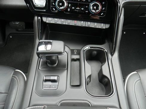 Used 2023 GMC Sierra 1500 AT4X image 25