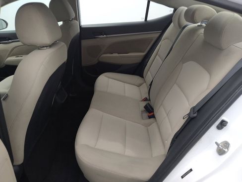 Used 2018 Hyundai Elantra SEL image 18