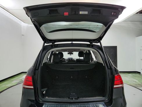 Used 2016 Mercedes-Benz GLE 400 4MATIC w/ Parking Assist Package image 32