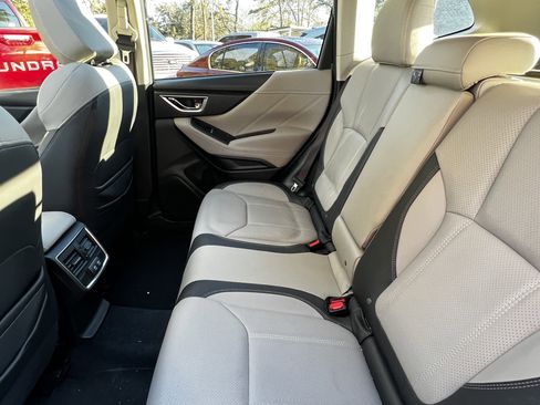 Used 2020 Subaru Forester Limited image 32