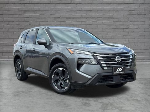Used 2024 Nissan Rogue SV AWD/4WD image 1