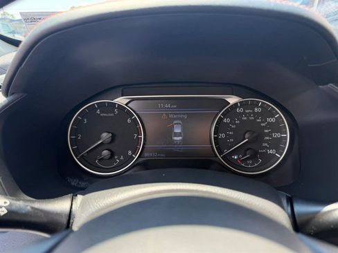 Used 2022 Nissan Altima 2.5 SR FWD image 11