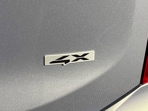 New 2025 Kia Telluride S image 25