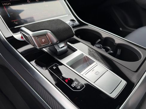 New 2026 Audi RS Q8 performance image 20