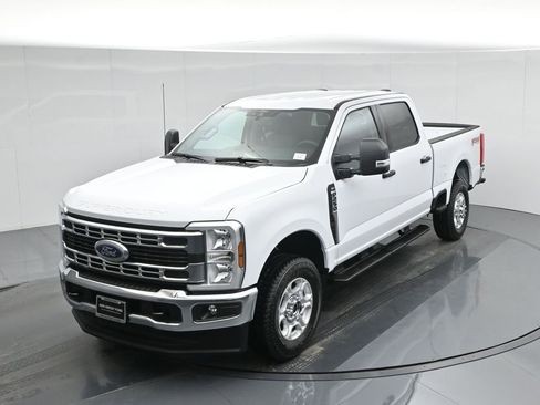 New 2026 Ford F250 XLT w/ FX4 Off-Road Package image 40