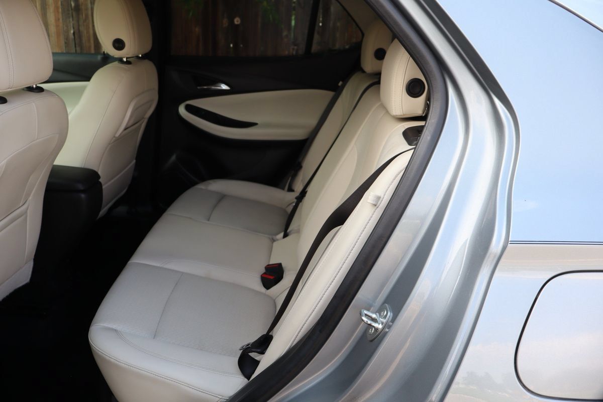 Used 2023 Buick Encore GX Preferred w/ Cold Weather Comfort Package FWD image 20