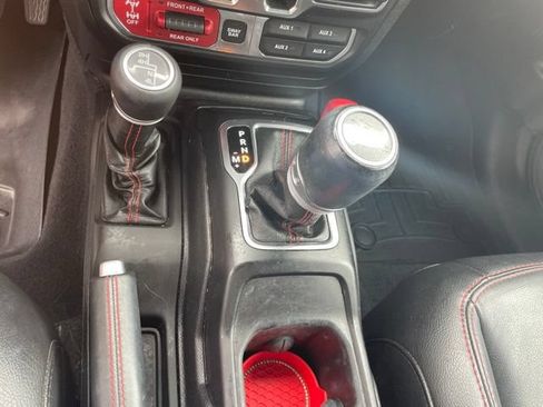 Used 2019 Jeep Wrangler Unlimited Rubicon AWD/4WD image 49