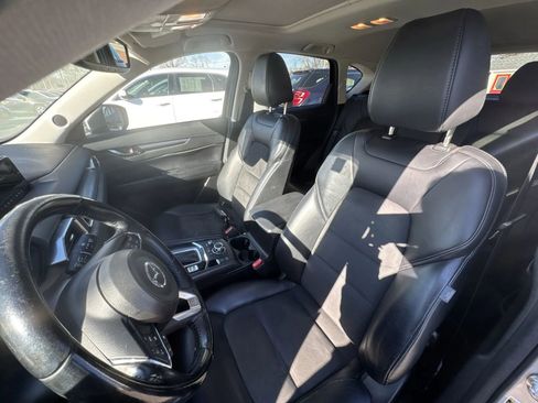 Used 2017 MAZDA CX-5 Touring w/ Preferred Equipment Package image 13