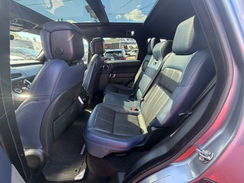 Used 2019 Land Rover Range Rover Sport HSE Dynamic AWD/4WD image 9
