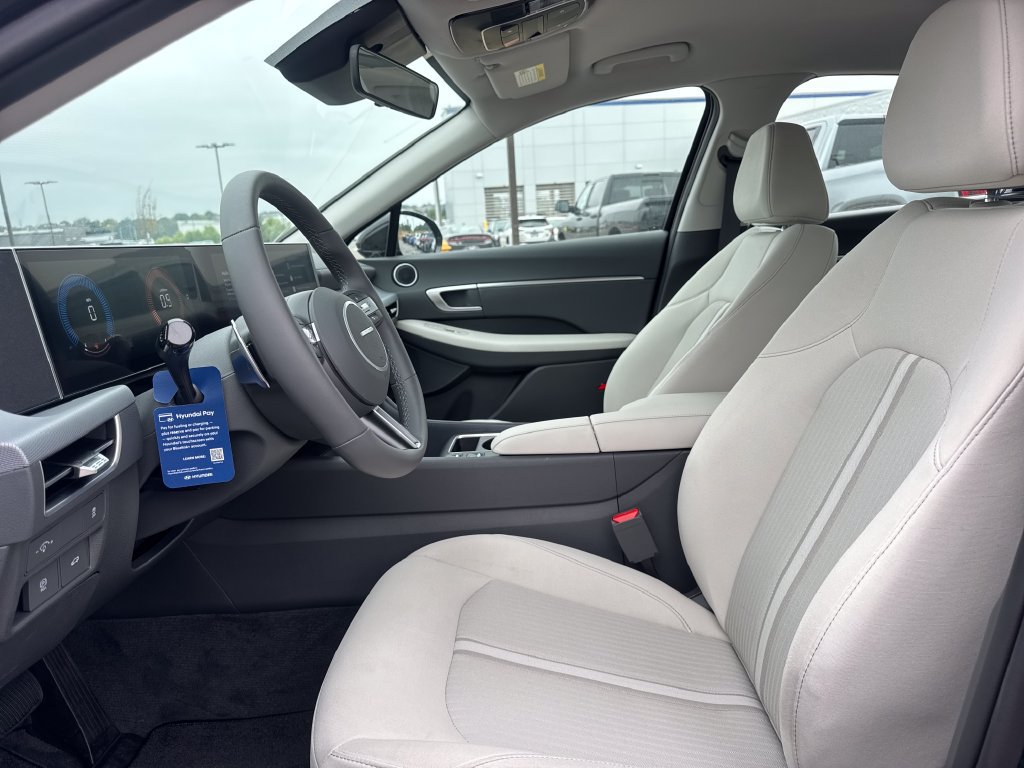 New 2026 Hyundai Sonata SEL FWD image 11