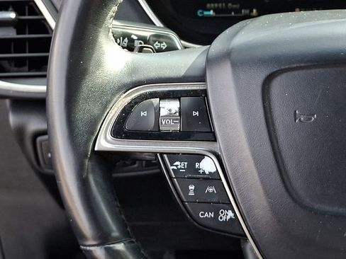 Used 2020 Lincoln Nautilus Reserve w/ Equipment Group 202A image 27