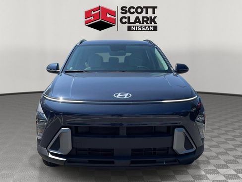 Used 2024 Hyundai Kona SEL AWD/4WD image 2