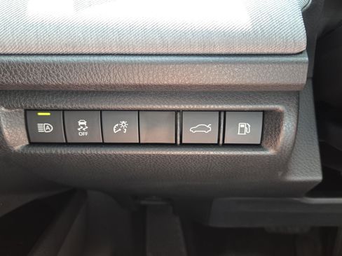 Certified 2026 Toyota Camry LE image 32