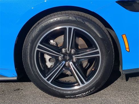 Used 2024 Ford Mustang Premium image 11