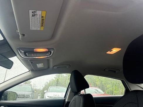 Certified 2022 Hyundai Elantra SE FWD image 21
