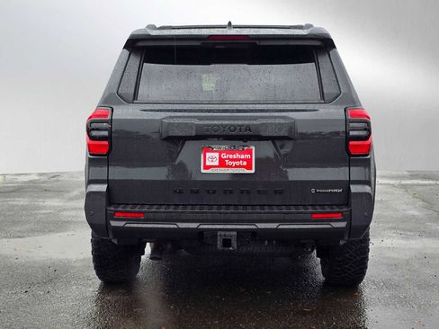 Certified 2025 Toyota 4Runner TRD Off-Road Premium image 4