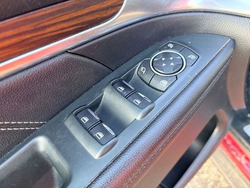 Used 2018 Ford Explorer Limited AWD/4WD image 21