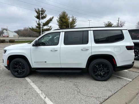 New 2024 Jeep Wagoneer Series II w/ Convenience Group I image 8