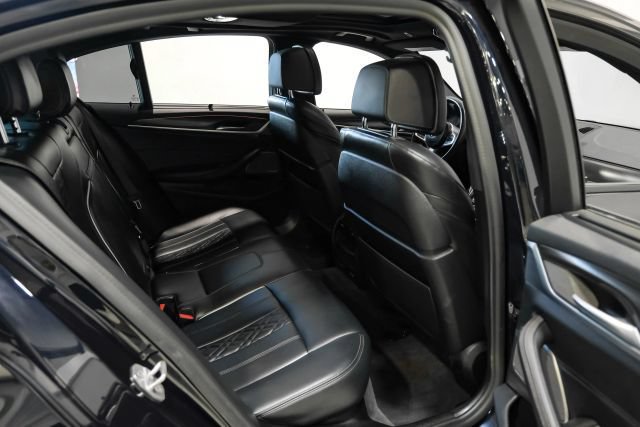 Used 2021 BMW 540i w/ M Sport Package RWD image 34