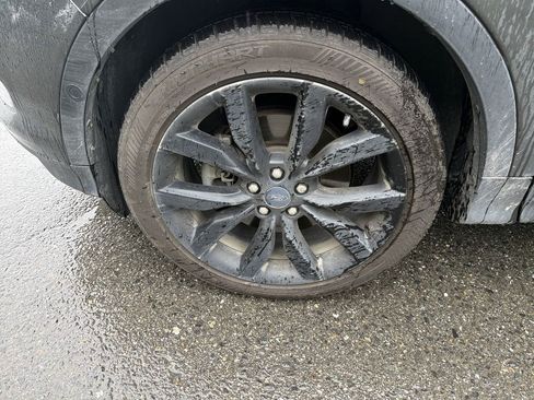 Used 2019 Ford Escape Titanium AWD/4WD image 10