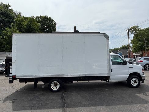 Used 2021 Ford E-350 and Econoline 350 Super Duty RWD image 1