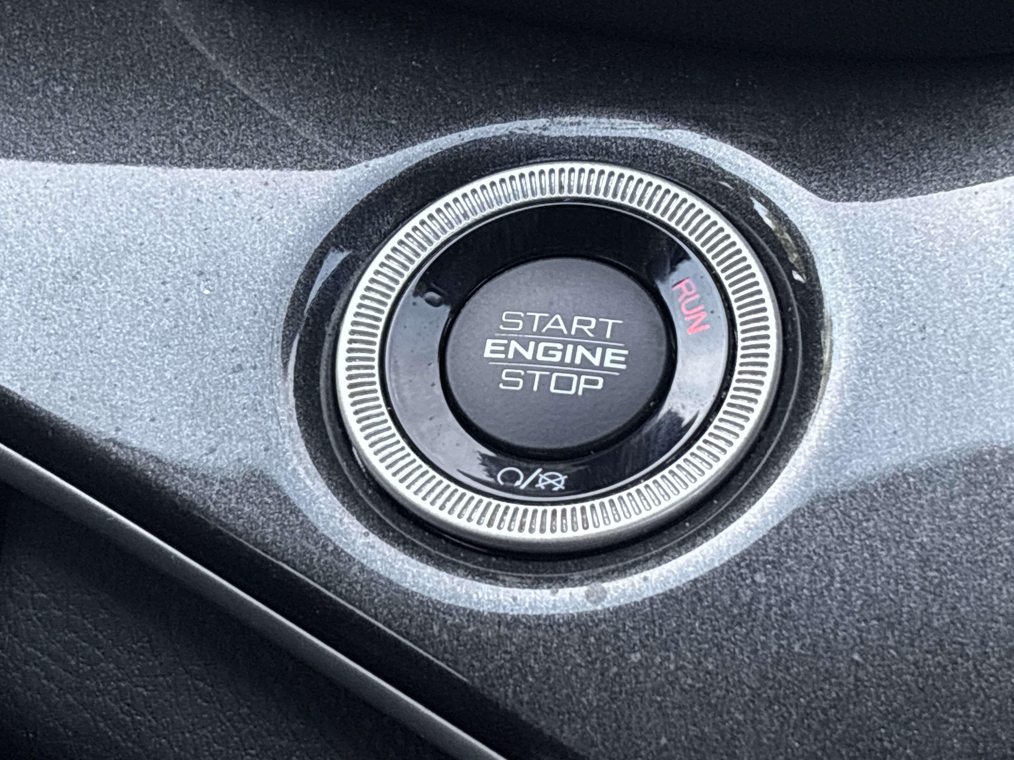 Used 2023 Jeep Grand Cherokee Altitude AWD/4WD image 14