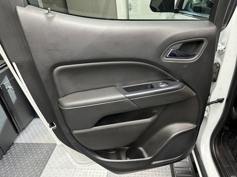 Used 2020 GMC Canyon Denali image 19