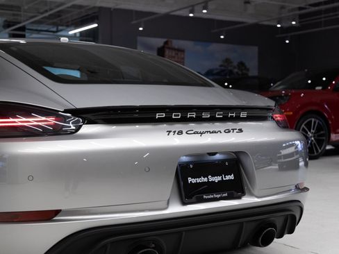 Certified 2022 Porsche 718 Cayman GTS RWD image 31