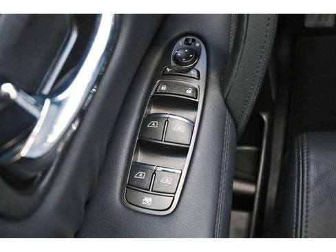 Used 2024 Nissan Armada SL w/ Captain's Chairs Package image 22