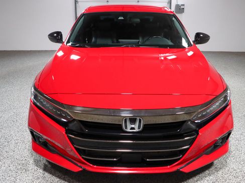 Used 2022 Honda Accord Sport image 4