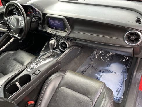 Used 2020 Chevrolet Camaro SS image 8