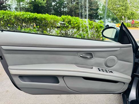 Used 2007 BMW 328i Convertible RWD image 10