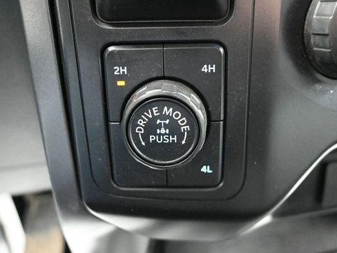 Used 2021 Ford F150 XLT image 22