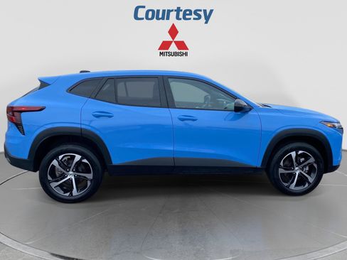 Used 2024 Chevrolet Trax RS w/ Driver Confidence Package FWD image 9