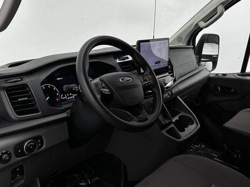 Used 2023 Ford Transit 350 XLT image 10