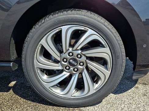 Used 2023 Lincoln Navigator L Reserve AWD/4WD image 8