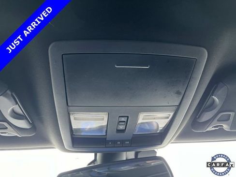 Used 2015 Dodge Challenger R/T Plus image 33