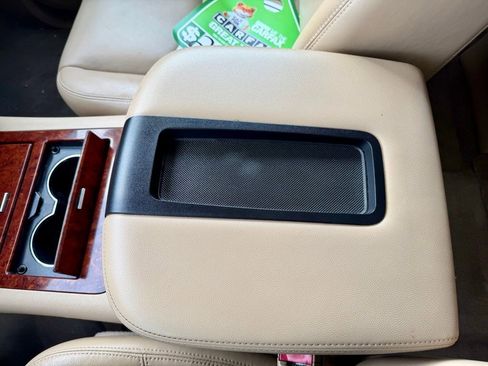 Used 2014 Chevrolet Tahoe LTZ image 37