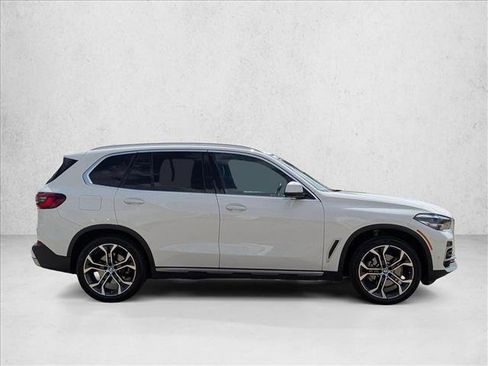 Used 2023 BMW X5 xDrive40i w/ Premium Package AWD/4WD image 4