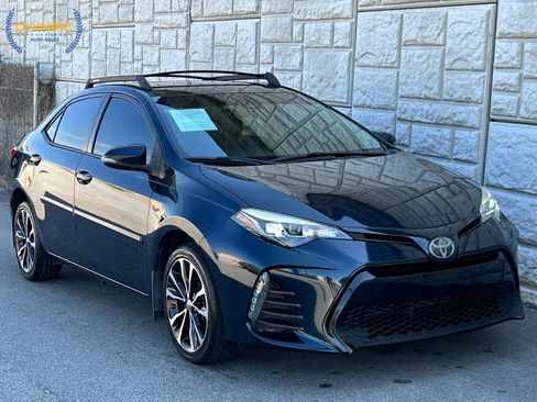 Used 2019 Toyota Corolla SE FWD image 3