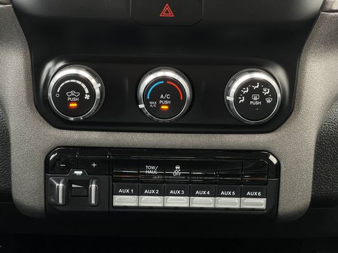 Used 2019 RAM 2500 Tradesman image 22