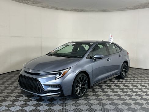 Used 2025 Toyota Corolla SE FWD image 7