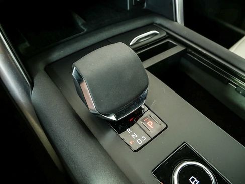 Used 2021 Land Rover Discovery S R-Dynamic AWD/4WD image 18