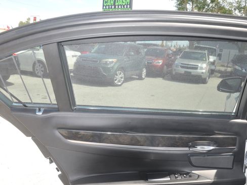 Used 2015 BMW 750Li RWD image 30