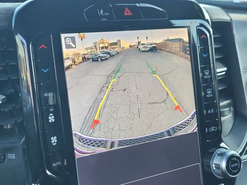 Used 2025 RAM 1500 Limited w/ Trailer Tow Group image 18