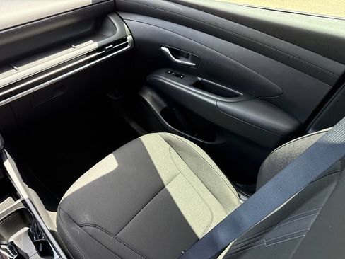 Certified 2025 Hyundai Tucson SEL FWD image 15
